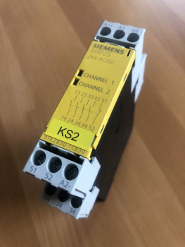 Siemens Sirius Sicherheitsschaltgerät 3TK2830-1CB30