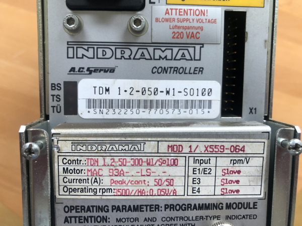 Indramat Antriebsverstärker AC Servo Controller TDM 1.2-050-W1-SO100